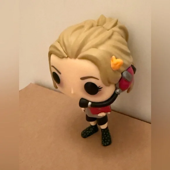 The Big Bang Theory S2 Pop! Vinyl Figure Penny [780] - Picture 8 of 10